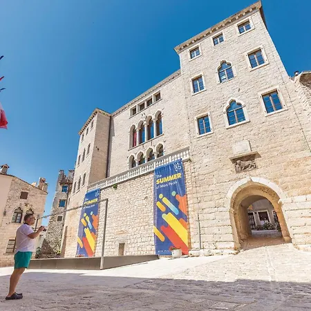 1 Bedroom Awesome In Bale