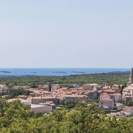 1 Bedroom Awesome In Bale * Krmed