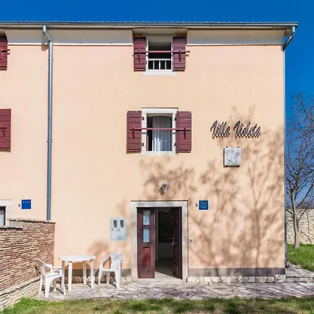Holiday home 1 Bedroom Awesome In Bale *