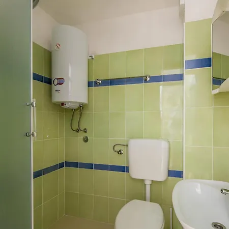 度假居 1 Bedroom Awesome In Bale