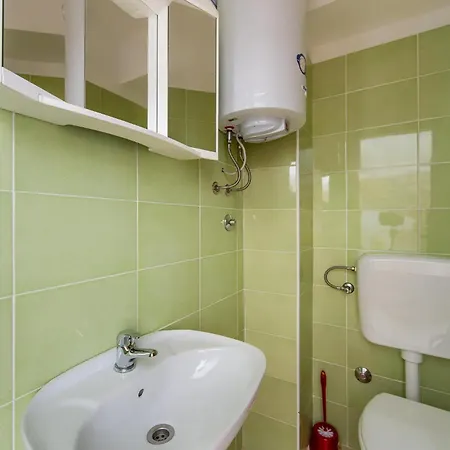 Дом отдыха 1 Bedroom Awesome In Bale *