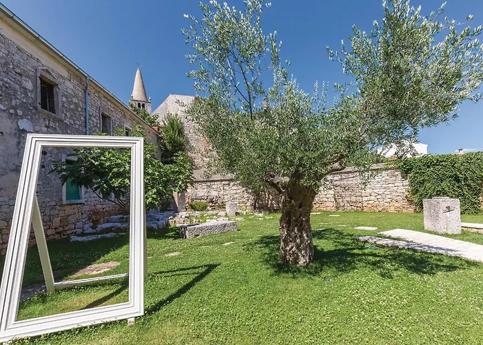 1 Bedroom Awesome In Holiday home