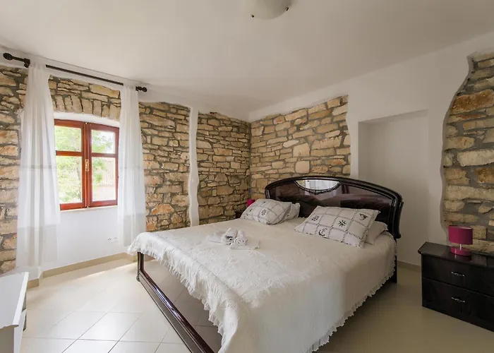 1 Bedroom Awesome In